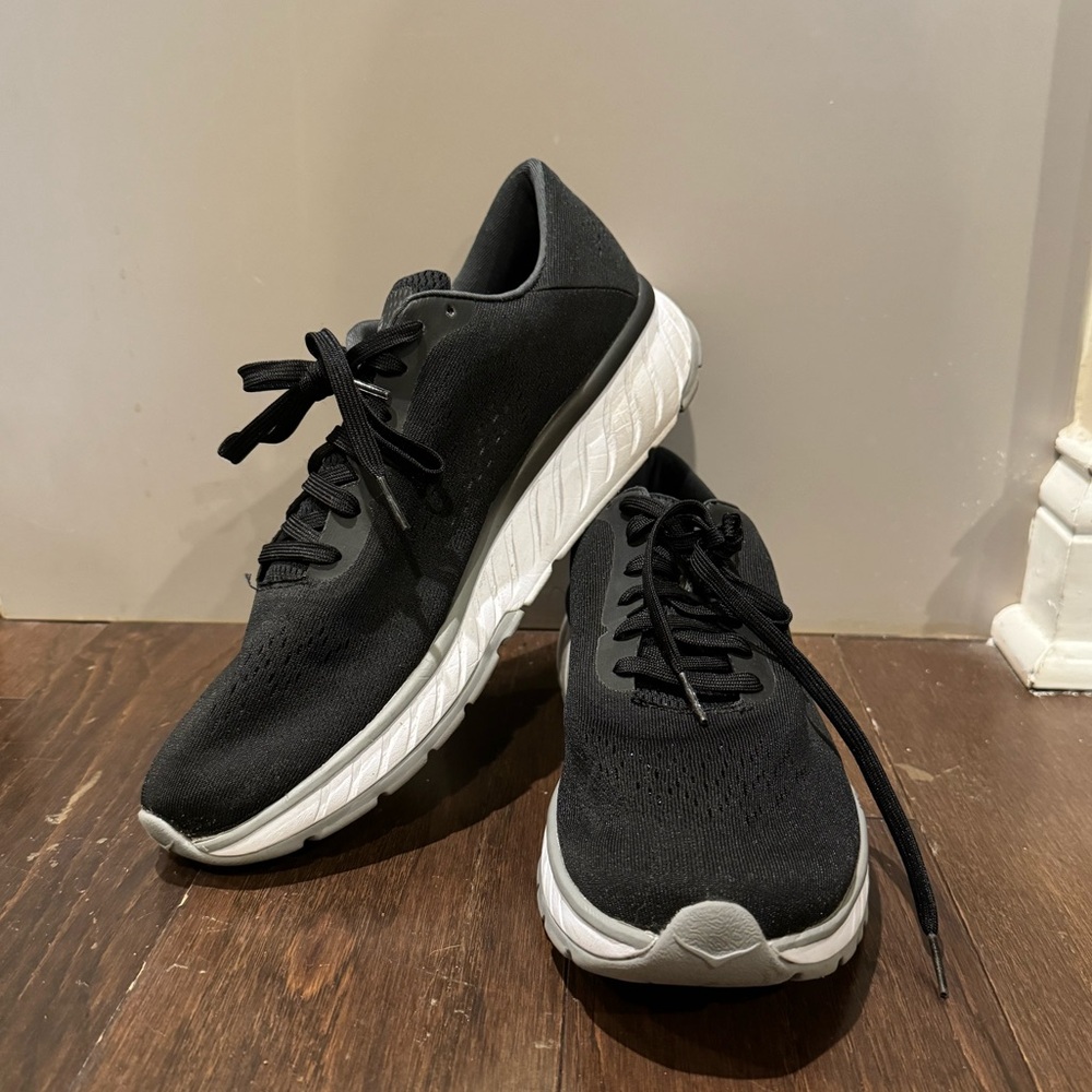 HOKA men’s shoes